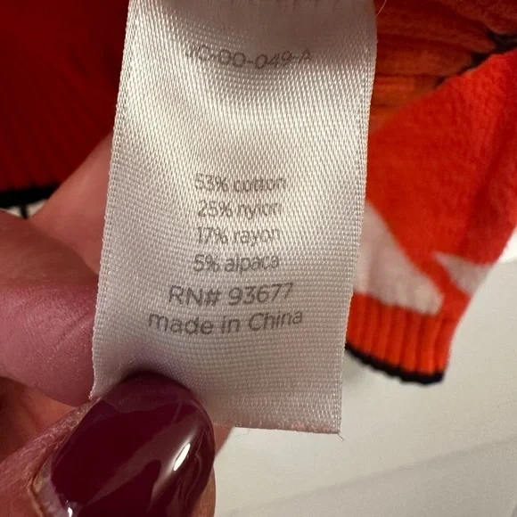 JCPenney color block retro look orange & white geometric crewneck sweater - Picture 3 of 4